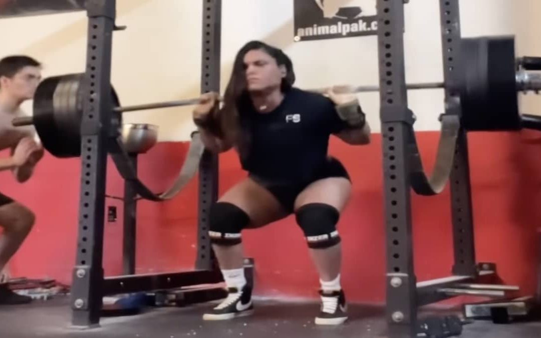 Powerlifter Kheycie Romero Squats 234 Kilograms (516-Pounds) For 2 Reps