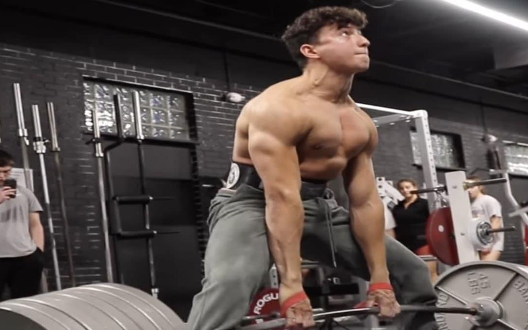 Powerlifter Nabil Lahlou Crushes a Deadlift Nearly 5 Times His Bodyweight in Training