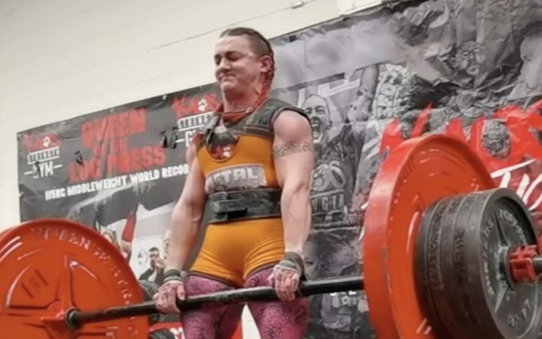 rhianon-lovelace-scores-320-kilogram-(705-pound)-axle-deadlift,-announces-intent-to-eclipse-363-kilograms-(800-pounds)-–-breaking-muscle