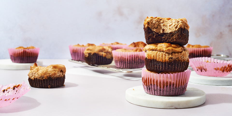 Cookies & Creamy Cheesecake Cups