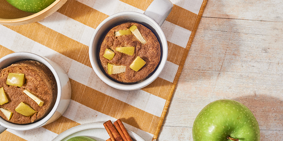 Apple Pie Mug Cake 